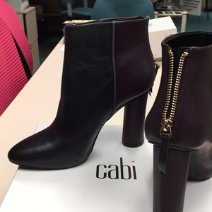 Cabi Leather Bisset Bootie Size 10 Black/Plum 4”